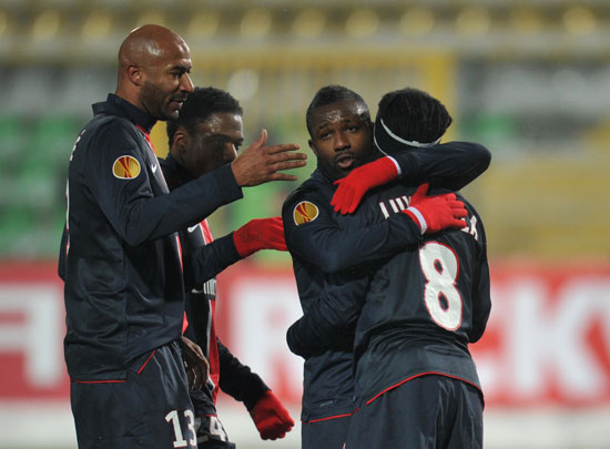 影响到他的 影响到他的